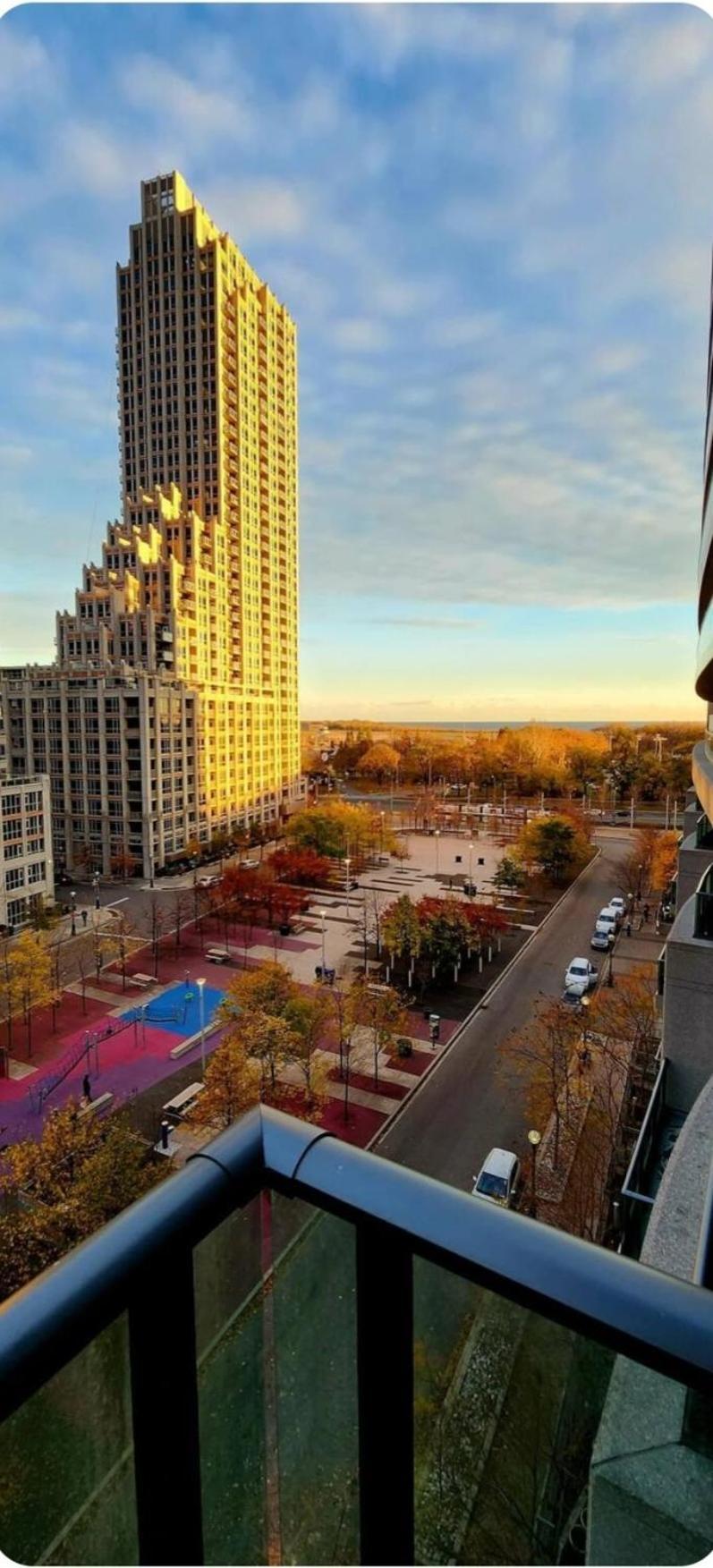Lakeview Condo In Downtown With Free Parking. Toronto Eksteriør bilde